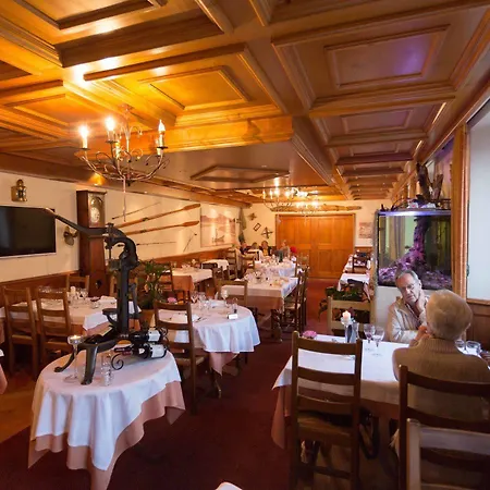 De La Truite & Le Petit Nautilus Hotel Le Pont