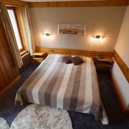 De La Truite & Le Petit Nautilus