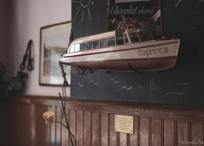 Hotel De La Truite & Le Petit Nautilus Le Pont