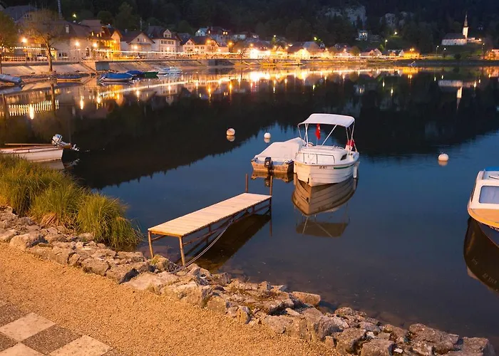 Hotel De La Truite & Le Petit Nautilus 3*