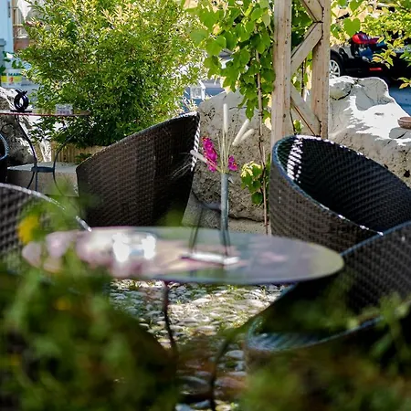 De La Truite & Le Petit Nautilus Hotel